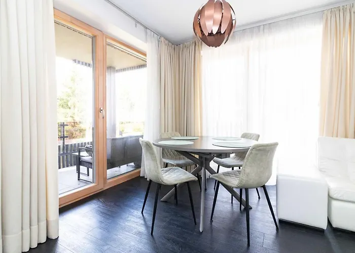 Seagulls&dunes Aptw/terrace, 2min To The Beach, By Cohost Klaipeda